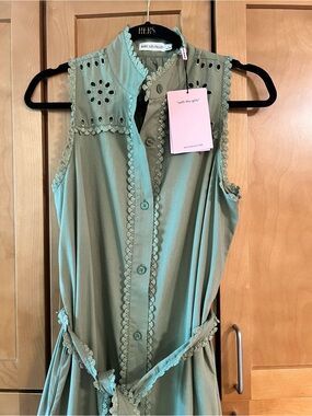 Avec Les Filles Sage Green Eyelet Button-Front Dress with Waist Tie